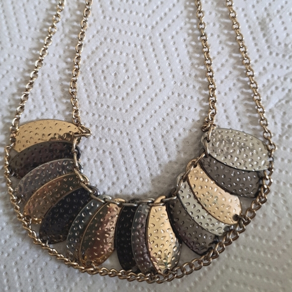 necklace - Picture 1 of 2